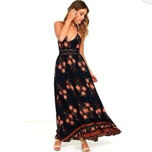 Like New! Lulus All Dahlia-ed
Up Navy Blue Floral Print
Maxi Dress. Size SMALL